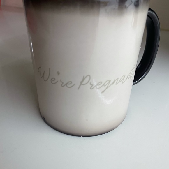 Pregnancy Announcement Colour Changing Mug - Picture 2 of 2
